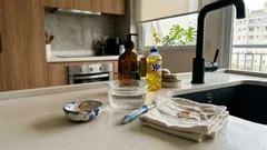 Como limpar e dar brilho na aliança em casa sem estragar o metal