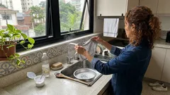 Como tirar mofo do pano de prato com bicarbonato e vinagre