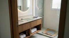 Como transformar um banheiro comum sem quebra-quebra: 12 ideias fáceis (e o que observar por causa da umidade)