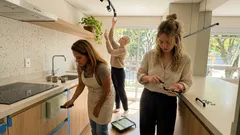 Pintura, iluminação e plantas: 3 ajustes do método de Matheus Ilt para transformar um apê alugado sem quebradeira