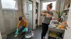 Pasta de bicarbonato tipo mousse: receita fácil para limpeza pesada sem sofrimento