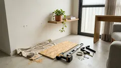 Prateleiras criativas para aproveitar paredes vazias: 25 ideias com DIY e o jeito certo de fixar.