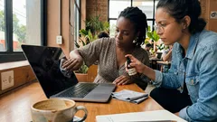 Notebook com marcas e gordura? Primeiro o seco, depois o úmido: a limpeza externa sem sustos